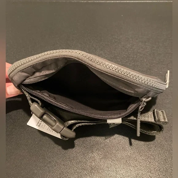 Lululemon Everywhere Belt Bag Fanny Pack Backpack Crossbody Bag Asphalt Grey 1L - Picture 8 of 11